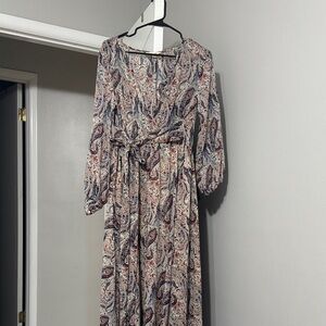 Chic Paisley Long Sleeve Dress